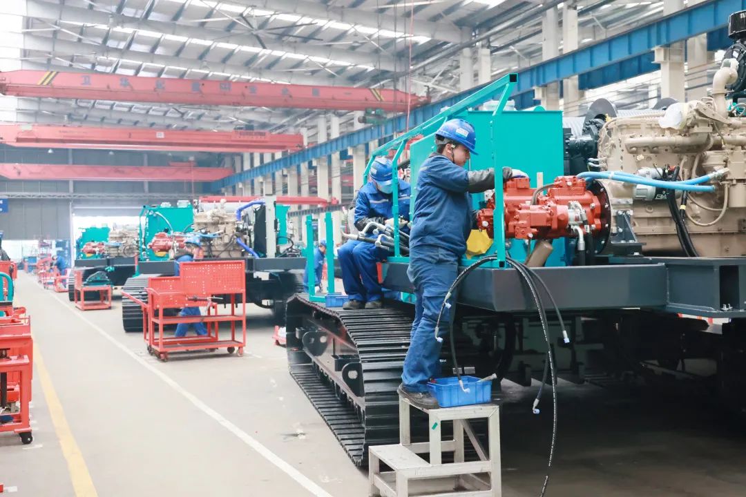 向着冲刺目标全力以赴!山河智能正式开工