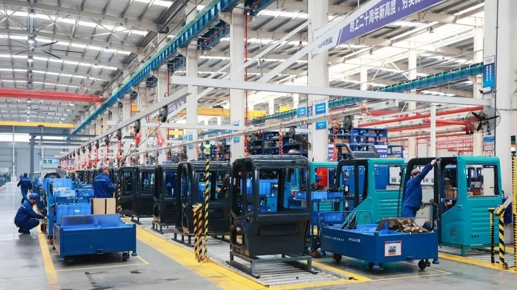 向着冲刺目标全力以赴!山河智能正式开工