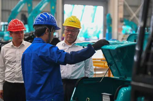 “智慧工厂”引领“生产节拍”——金牌影院官网首页入口智能一探究竟